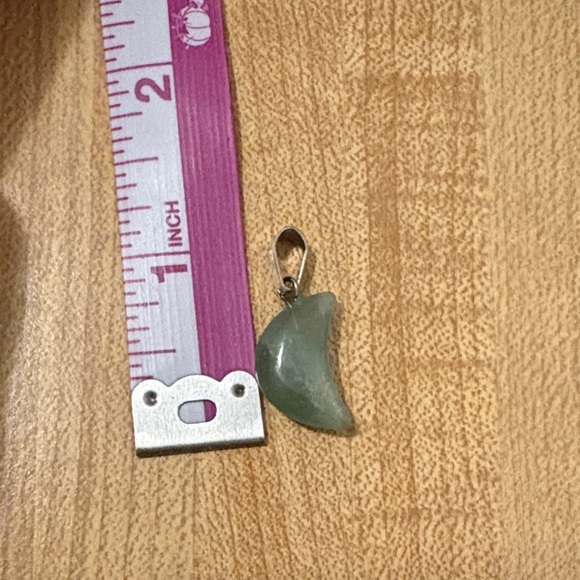 Green Adventurine Crescent Pendant - Picture 2 of 3